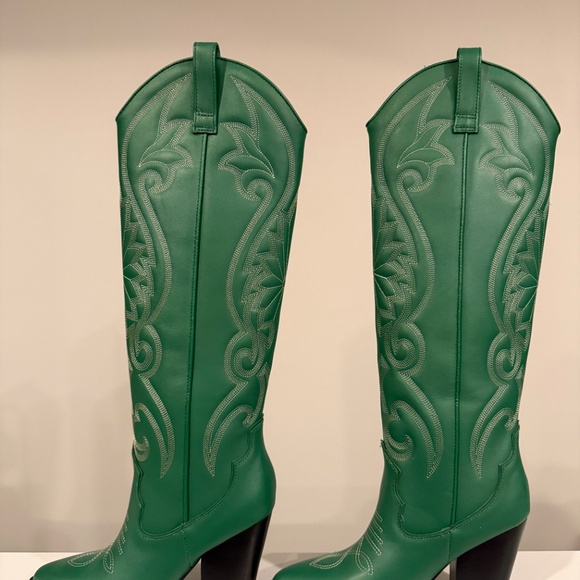 Steve Madden Lasso Green Size 8 BRAND NEW - Picture 2 of 4